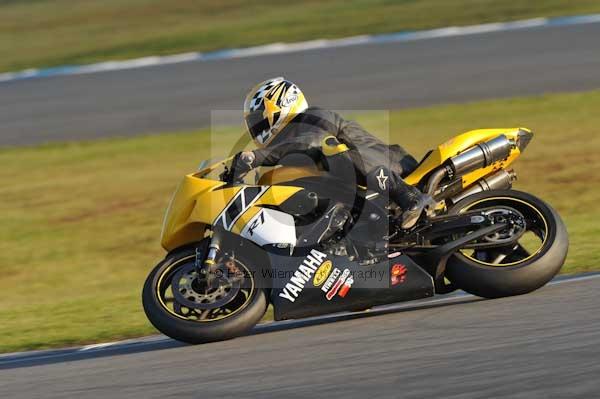 Motorcycle action photographs;donington;donington park leicestershire;donington photographs;event digital images;eventdigitalimages;no limits trackday;peter wileman photography;trackday;trackday digital images;trackday photos