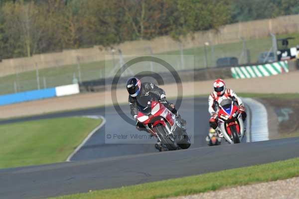 Motorcycle action photographs;donington;donington park leicestershire;donington photographs;event digital images;eventdigitalimages;no limits trackday;peter wileman photography;trackday;trackday digital images;trackday photos