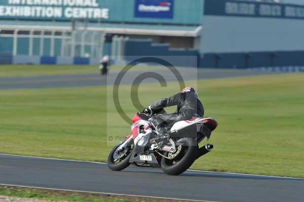 Motorcycle action photographs;donington;donington park leicestershire;donington photographs;event digital images;eventdigitalimages;no limits trackday;peter wileman photography;trackday;trackday digital images;trackday photos