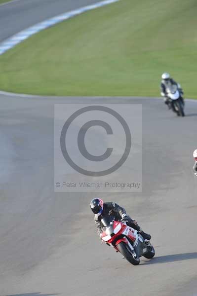 Motorcycle action photographs;donington;donington park leicestershire;donington photographs;event digital images;eventdigitalimages;no limits trackday;peter wileman photography;trackday;trackday digital images;trackday photos
