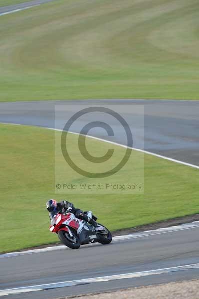 Motorcycle action photographs;donington;donington park leicestershire;donington photographs;event digital images;eventdigitalimages;no limits trackday;peter wileman photography;trackday;trackday digital images;trackday photos