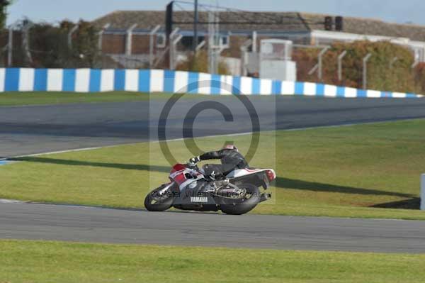 Motorcycle action photographs;donington;donington park leicestershire;donington photographs;event digital images;eventdigitalimages;no limits trackday;peter wileman photography;trackday;trackday digital images;trackday photos
