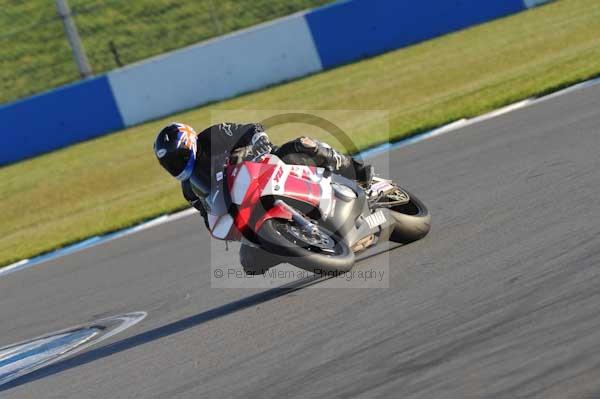 Motorcycle action photographs;donington;donington park leicestershire;donington photographs;event digital images;eventdigitalimages;no limits trackday;peter wileman photography;trackday;trackday digital images;trackday photos