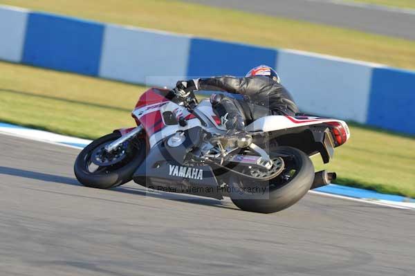 Motorcycle action photographs;donington;donington park leicestershire;donington photographs;event digital images;eventdigitalimages;no limits trackday;peter wileman photography;trackday;trackday digital images;trackday photos