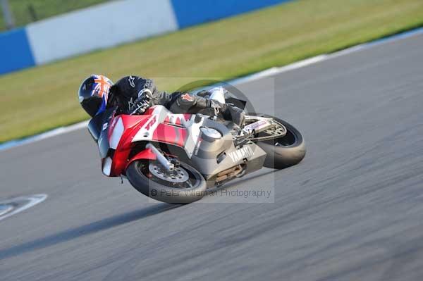 Motorcycle action photographs;donington;donington park leicestershire;donington photographs;event digital images;eventdigitalimages;no limits trackday;peter wileman photography;trackday;trackday digital images;trackday photos