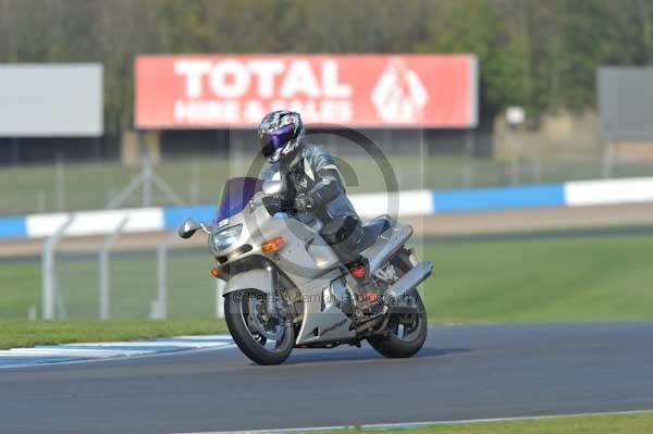 Motorcycle action photographs;donington;donington park leicestershire;donington photographs;event digital images;eventdigitalimages;no limits trackday;peter wileman photography;trackday;trackday digital images;trackday photos