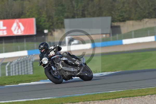 Motorcycle action photographs;donington;donington park leicestershire;donington photographs;event digital images;eventdigitalimages;no limits trackday;peter wileman photography;trackday;trackday digital images;trackday photos