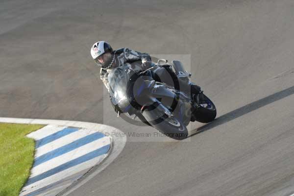 Motorcycle action photographs;donington;donington park leicestershire;donington photographs;event digital images;eventdigitalimages;no limits trackday;peter wileman photography;trackday;trackday digital images;trackday photos