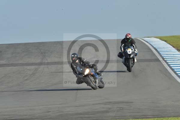 Motorcycle action photographs;donington;donington park leicestershire;donington photographs;event digital images;eventdigitalimages;no limits trackday;peter wileman photography;trackday;trackday digital images;trackday photos