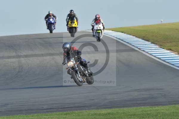 Motorcycle action photographs;donington;donington park leicestershire;donington photographs;event digital images;eventdigitalimages;no limits trackday;peter wileman photography;trackday;trackday digital images;trackday photos