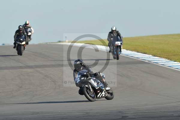 Motorcycle action photographs;donington;donington park leicestershire;donington photographs;event digital images;eventdigitalimages;no limits trackday;peter wileman photography;trackday;trackday digital images;trackday photos