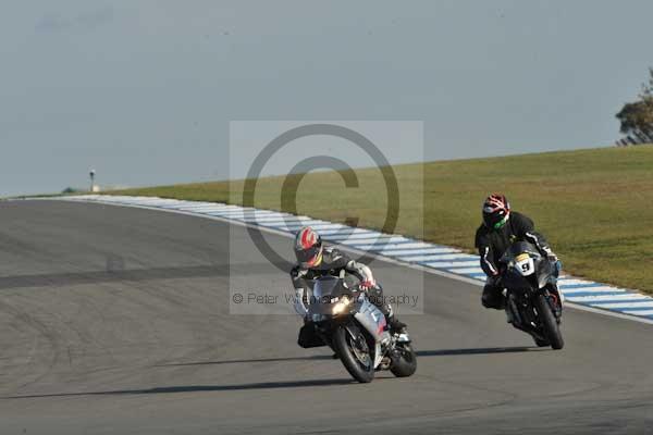 Motorcycle action photographs;donington;donington park leicestershire;donington photographs;event digital images;eventdigitalimages;no limits trackday;peter wileman photography;trackday;trackday digital images;trackday photos