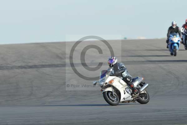 Motorcycle action photographs;donington;donington park leicestershire;donington photographs;event digital images;eventdigitalimages;no limits trackday;peter wileman photography;trackday;trackday digital images;trackday photos
