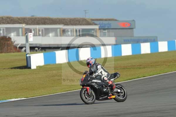 Motorcycle action photographs;donington;donington park leicestershire;donington photographs;event digital images;eventdigitalimages;no limits trackday;peter wileman photography;trackday;trackday digital images;trackday photos