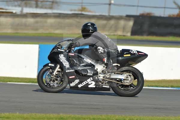 Motorcycle action photographs;donington;donington park leicestershire;donington photographs;event digital images;eventdigitalimages;no limits trackday;peter wileman photography;trackday;trackday digital images;trackday photos