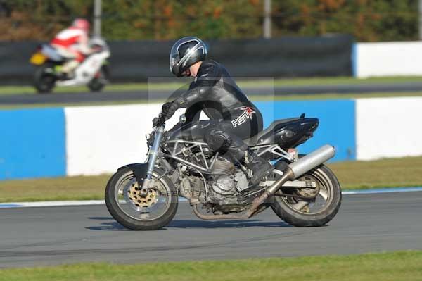 Motorcycle action photographs;donington;donington park leicestershire;donington photographs;event digital images;eventdigitalimages;no limits trackday;peter wileman photography;trackday;trackday digital images;trackday photos