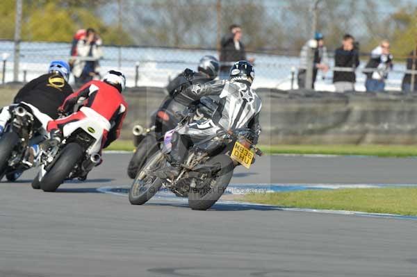 Motorcycle action photographs;donington;donington park leicestershire;donington photographs;event digital images;eventdigitalimages;no limits trackday;peter wileman photography;trackday;trackday digital images;trackday photos