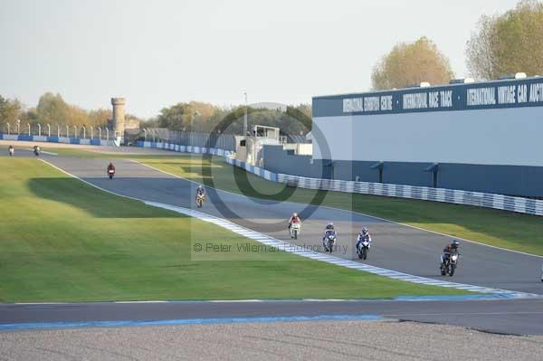 Motorcycle action photographs;donington;donington park leicestershire;donington photographs;event digital images;eventdigitalimages;no limits trackday;peter wileman photography;trackday;trackday digital images;trackday photos