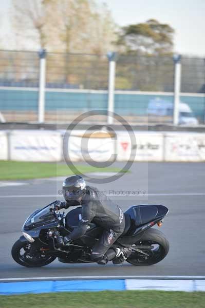 Motorcycle action photographs;donington;donington park leicestershire;donington photographs;event digital images;eventdigitalimages;no limits trackday;peter wileman photography;trackday;trackday digital images;trackday photos