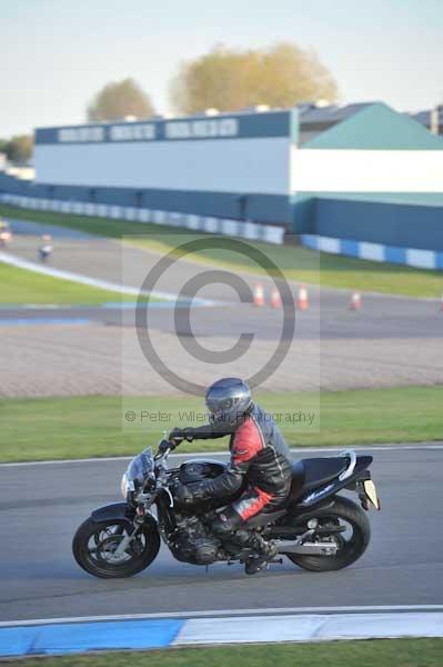 Motorcycle action photographs;donington;donington park leicestershire;donington photographs;event digital images;eventdigitalimages;no limits trackday;peter wileman photography;trackday;trackday digital images;trackday photos