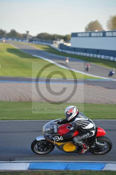 Motorcycle action photographs;donington;donington park leicestershire;donington photographs;event digital images;eventdigitalimages;no limits trackday;peter wileman photography;trackday;trackday digital images;trackday photos