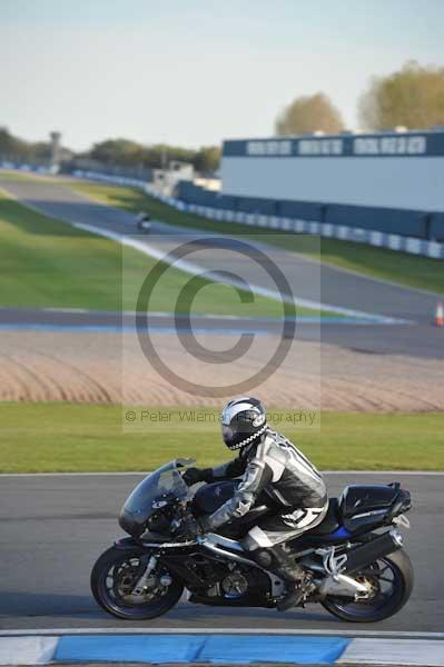 Motorcycle action photographs;donington;donington park leicestershire;donington photographs;event digital images;eventdigitalimages;no limits trackday;peter wileman photography;trackday;trackday digital images;trackday photos