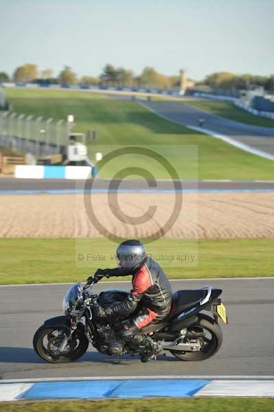 Motorcycle action photographs;donington;donington park leicestershire;donington photographs;event digital images;eventdigitalimages;no limits trackday;peter wileman photography;trackday;trackday digital images;trackday photos