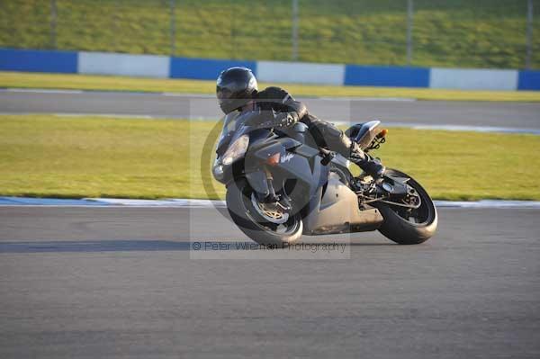 Motorcycle action photographs;donington;donington park leicestershire;donington photographs;event digital images;eventdigitalimages;no limits trackday;peter wileman photography;trackday;trackday digital images;trackday photos