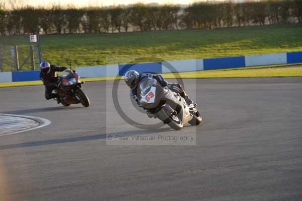 Motorcycle action photographs;donington;donington park leicestershire;donington photographs;event digital images;eventdigitalimages;no limits trackday;peter wileman photography;trackday;trackday digital images;trackday photos