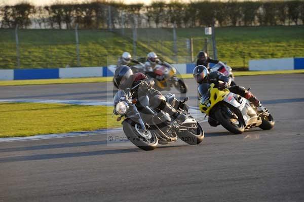 Motorcycle action photographs;donington;donington park leicestershire;donington photographs;event digital images;eventdigitalimages;no limits trackday;peter wileman photography;trackday;trackday digital images;trackday photos