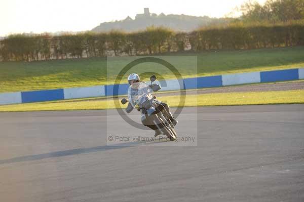 Motorcycle action photographs;donington;donington park leicestershire;donington photographs;event digital images;eventdigitalimages;no limits trackday;peter wileman photography;trackday;trackday digital images;trackday photos