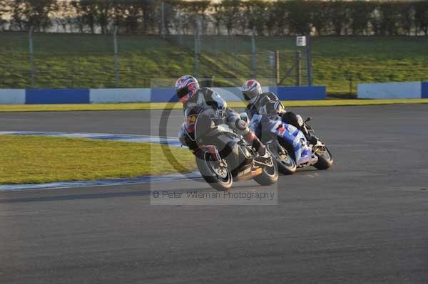 Motorcycle action photographs;donington;donington park leicestershire;donington photographs;event digital images;eventdigitalimages;no limits trackday;peter wileman photography;trackday;trackday digital images;trackday photos