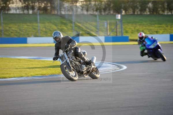 Motorcycle action photographs;donington;donington park leicestershire;donington photographs;event digital images;eventdigitalimages;no limits trackday;peter wileman photography;trackday;trackday digital images;trackday photos