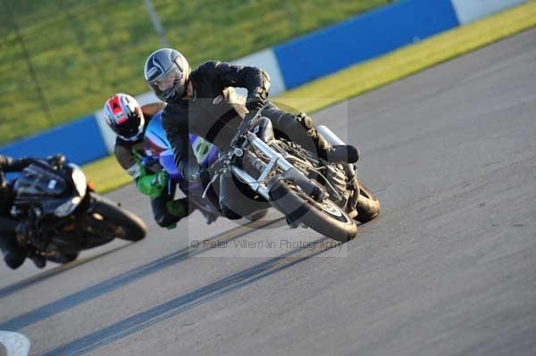 Motorcycle action photographs;donington;donington park leicestershire;donington photographs;event digital images;eventdigitalimages;no limits trackday;peter wileman photography;trackday;trackday digital images;trackday photos