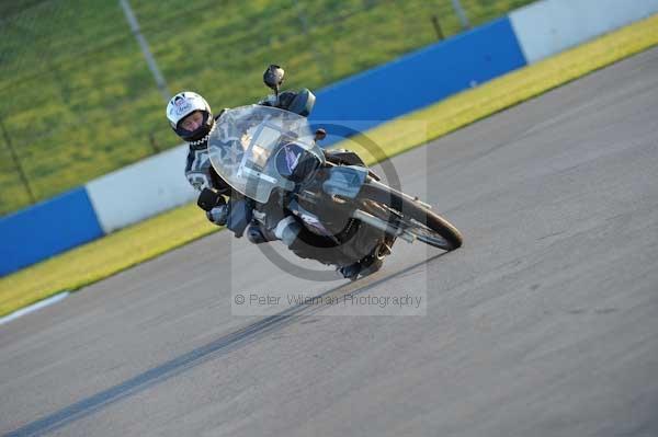 Motorcycle action photographs;donington;donington park leicestershire;donington photographs;event digital images;eventdigitalimages;no limits trackday;peter wileman photography;trackday;trackday digital images;trackday photos