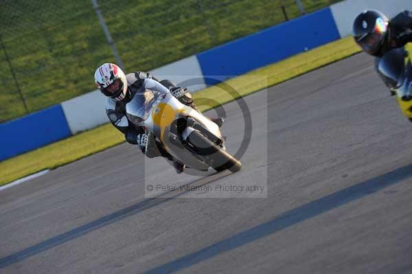Motorcycle action photographs;donington;donington park leicestershire;donington photographs;event digital images;eventdigitalimages;no limits trackday;peter wileman photography;trackday;trackday digital images;trackday photos
