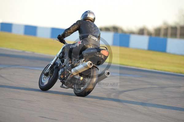Motorcycle action photographs;donington;donington park leicestershire;donington photographs;event digital images;eventdigitalimages;no limits trackday;peter wileman photography;trackday;trackday digital images;trackday photos