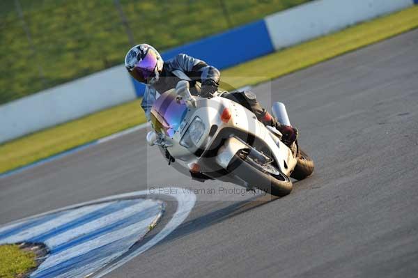 Motorcycle action photographs;donington;donington park leicestershire;donington photographs;event digital images;eventdigitalimages;no limits trackday;peter wileman photography;trackday;trackday digital images;trackday photos