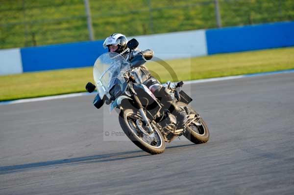 Motorcycle action photographs;donington;donington park leicestershire;donington photographs;event digital images;eventdigitalimages;no limits trackday;peter wileman photography;trackday;trackday digital images;trackday photos