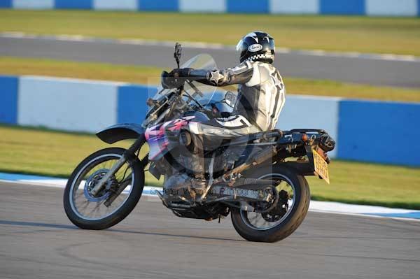 Motorcycle action photographs;donington;donington park leicestershire;donington photographs;event digital images;eventdigitalimages;no limits trackday;peter wileman photography;trackday;trackday digital images;trackday photos
