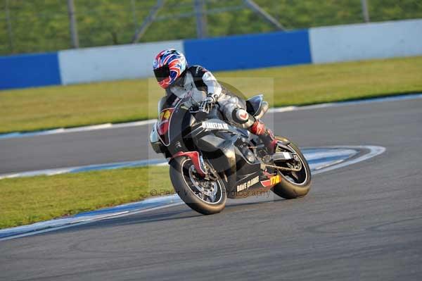 Motorcycle action photographs;donington;donington park leicestershire;donington photographs;event digital images;eventdigitalimages;no limits trackday;peter wileman photography;trackday;trackday digital images;trackday photos