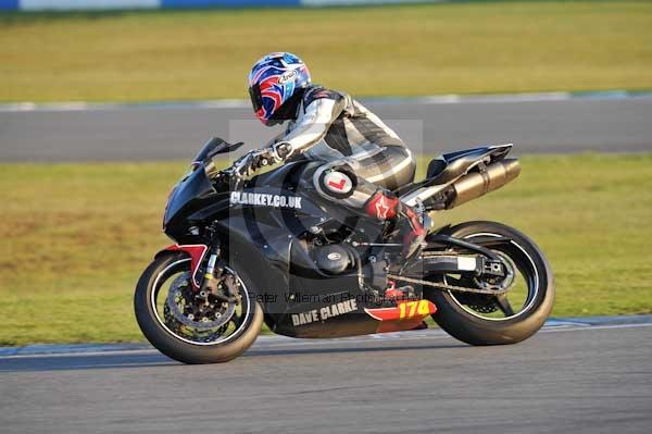 Motorcycle action photographs;donington;donington park leicestershire;donington photographs;event digital images;eventdigitalimages;no limits trackday;peter wileman photography;trackday;trackday digital images;trackday photos