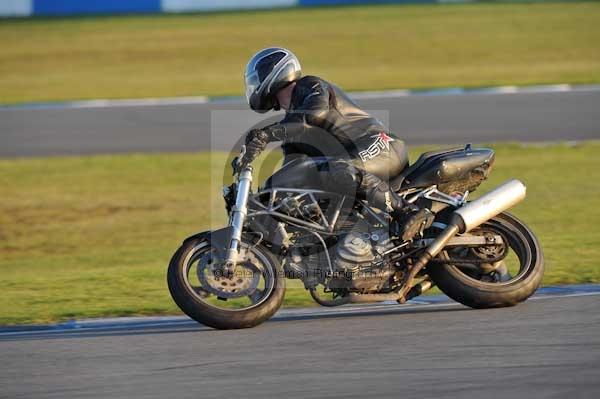 Motorcycle action photographs;donington;donington park leicestershire;donington photographs;event digital images;eventdigitalimages;no limits trackday;peter wileman photography;trackday;trackday digital images;trackday photos