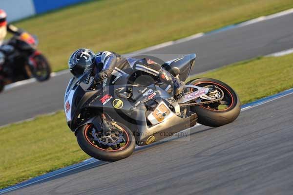 Motorcycle action photographs;donington;donington park leicestershire;donington photographs;event digital images;eventdigitalimages;no limits trackday;peter wileman photography;trackday;trackday digital images;trackday photos