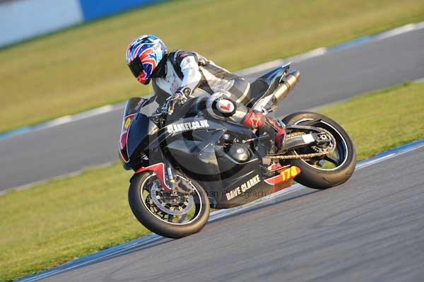 Motorcycle action photographs;donington;donington park leicestershire;donington photographs;event digital images;eventdigitalimages;no limits trackday;peter wileman photography;trackday;trackday digital images;trackday photos