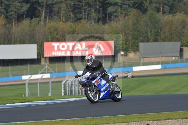 Motorcycle action photographs;donington;donington park leicestershire;donington photographs;event digital images;eventdigitalimages;no limits trackday;peter wileman photography;trackday;trackday digital images;trackday photos