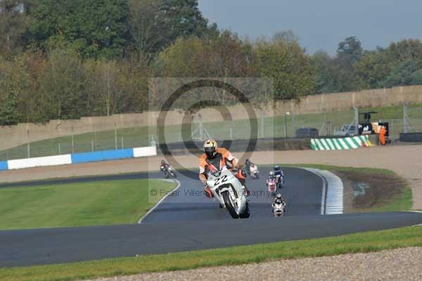 Motorcycle action photographs;donington;donington park leicestershire;donington photographs;event digital images;eventdigitalimages;no limits trackday;peter wileman photography;trackday;trackday digital images;trackday photos