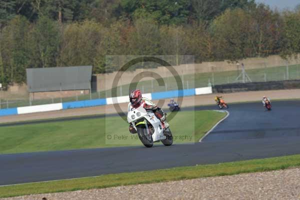 Motorcycle action photographs;donington;donington park leicestershire;donington photographs;event digital images;eventdigitalimages;no limits trackday;peter wileman photography;trackday;trackday digital images;trackday photos