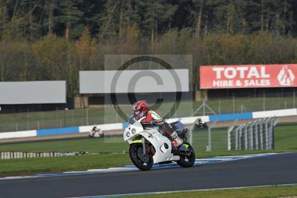 Motorcycle action photographs;donington;donington park leicestershire;donington photographs;event digital images;eventdigitalimages;no limits trackday;peter wileman photography;trackday;trackday digital images;trackday photos