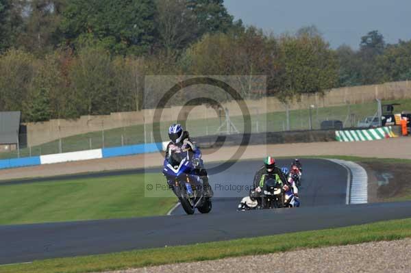 Motorcycle action photographs;donington;donington park leicestershire;donington photographs;event digital images;eventdigitalimages;no limits trackday;peter wileman photography;trackday;trackday digital images;trackday photos